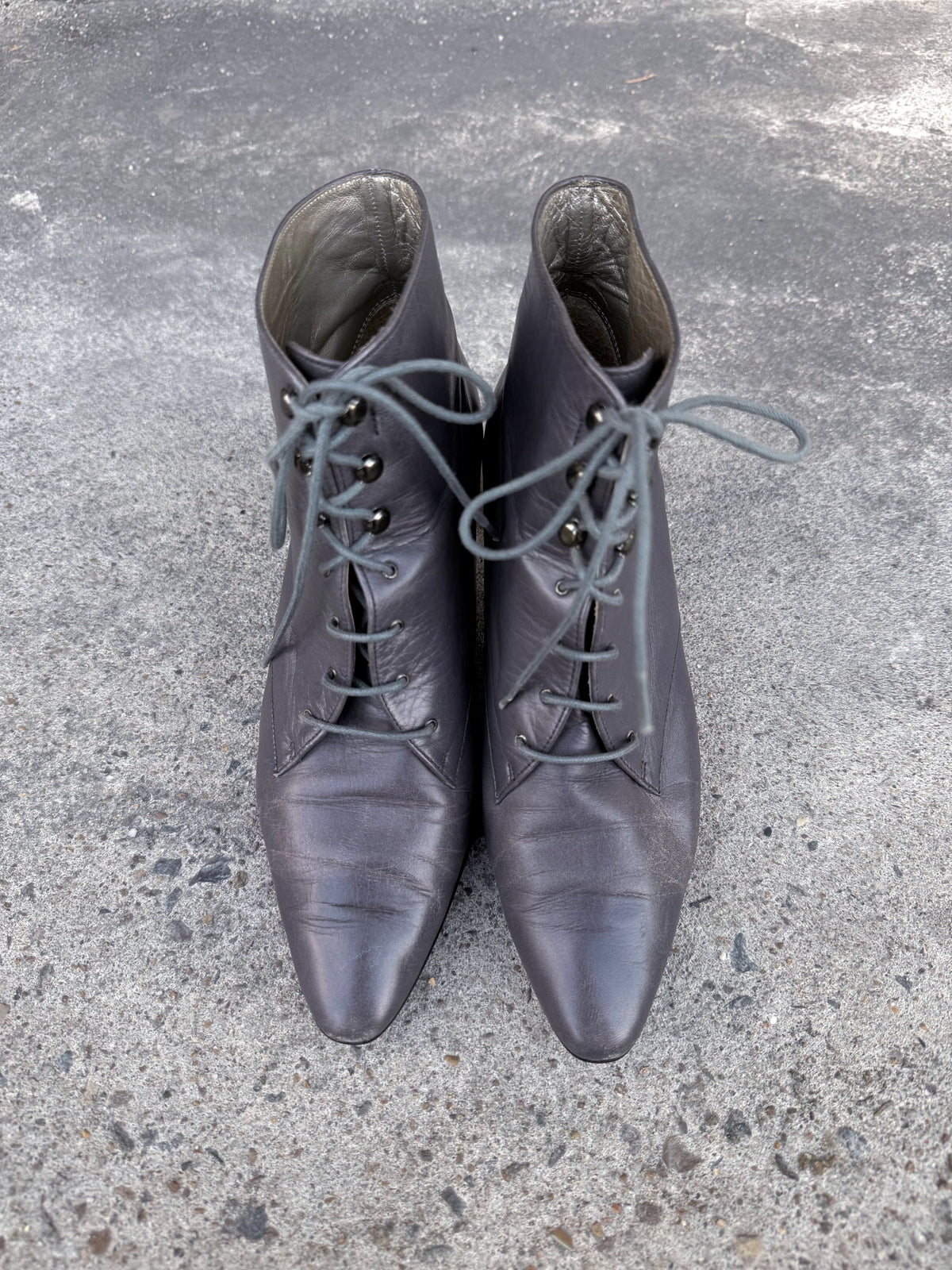 Yves Saint Laurent Pointed Heeled Boots